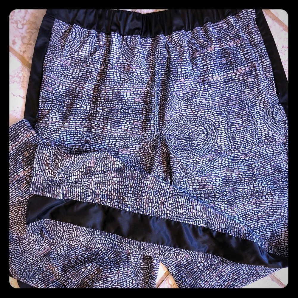 Lululemon “Rise and Shine” track pants